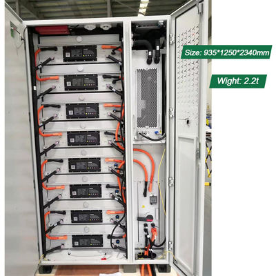 215KWh LiFePo4 Batería 100KW gabinete BESS al aire libre con refrigeración líquida y potencia nominal de 2,2T